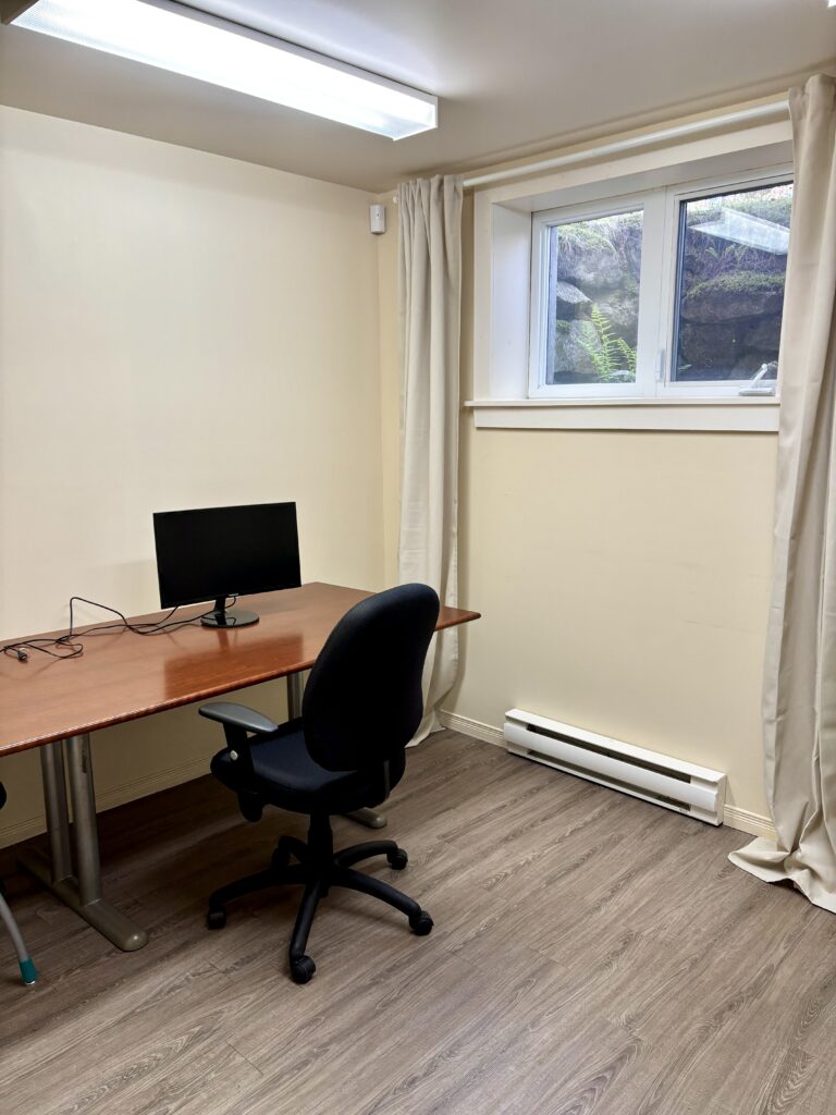 Bureau fermé Horizon avec poste de travail