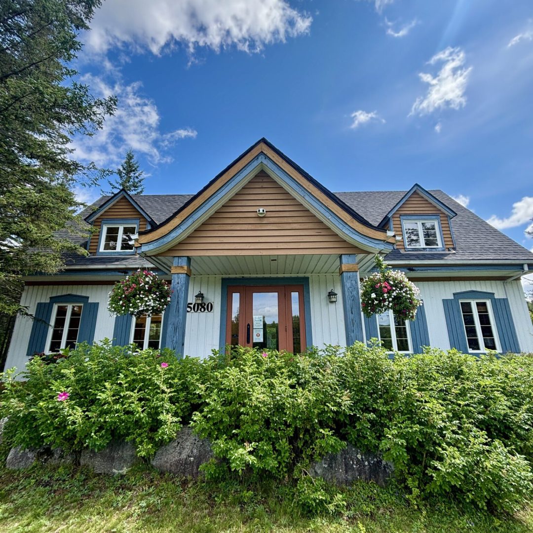 Façade de l’Espace Mont X à Mont-Tremblant